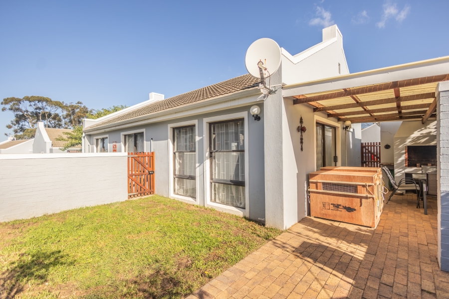 To Let 2 Bedroom Property for Rent in Ridgeworth Western Cape